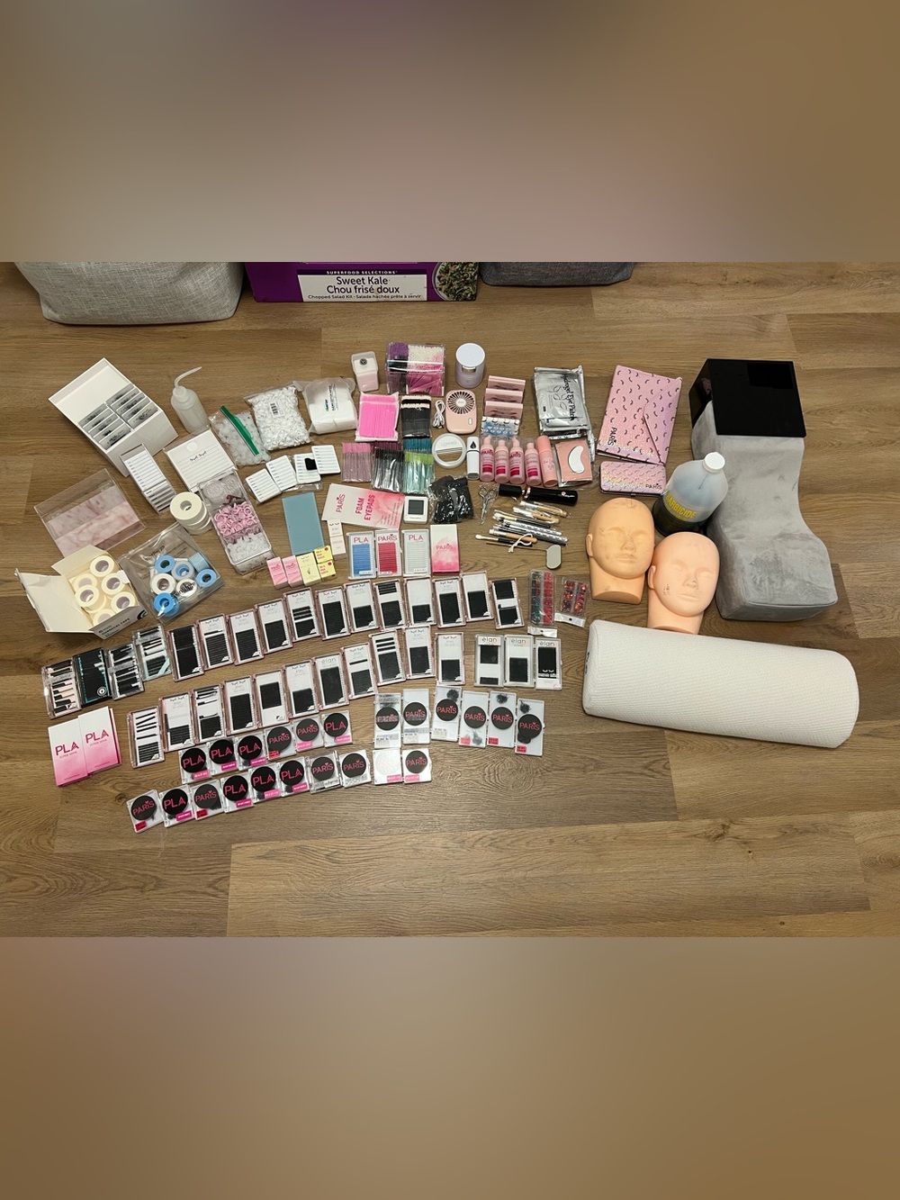 Lash extensions supplies